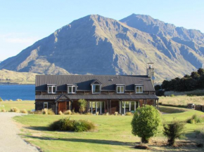 Buchanan Lodge - 60 acres on Wanaka lakefront, Wanaka